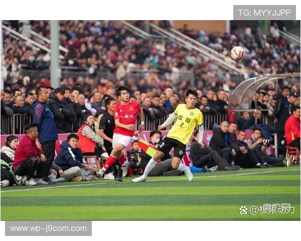 厦门足球赛事激烈角逐 本土球队展现实力备战新赛季